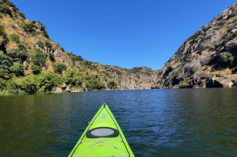 Kajakreise Portugal, Aktivurlaub Portugal, Schlucht am Douro Fluss