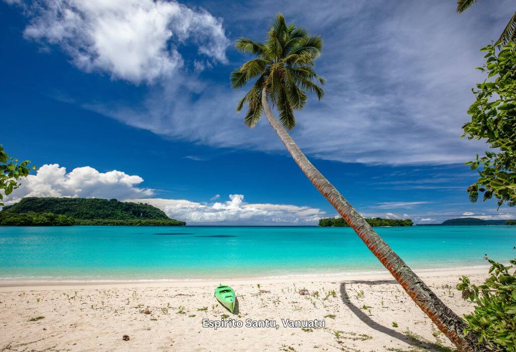 Strand auf der Insel Espirito Santu in Vanuatu, den ersten Stopp der großen Südsee Reise