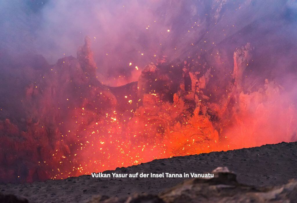 Vulkanausbruch am Yasur auf der Insel Tanna in vanuatu